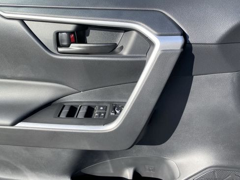 Certified 2025 Toyota RAV4 LE image 23