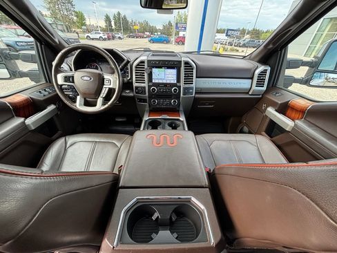Used 2017 Ford F250 King Ranch w/ King Ranch Ultimate Package AWD/4WD image 22