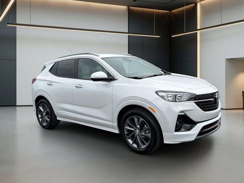 Certified 2021 Buick Encore GX Select w/ Sport Touring Package FWD image 8