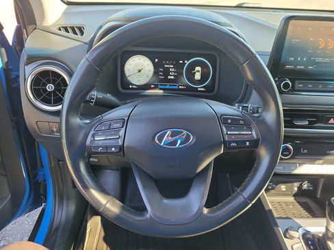 Used 2022 Hyundai Kona Limited AWD/4WD image 21