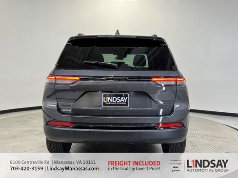 New 2025 Jeep Grand Cherokee Altitude w/ Trailer Tow Package image 6