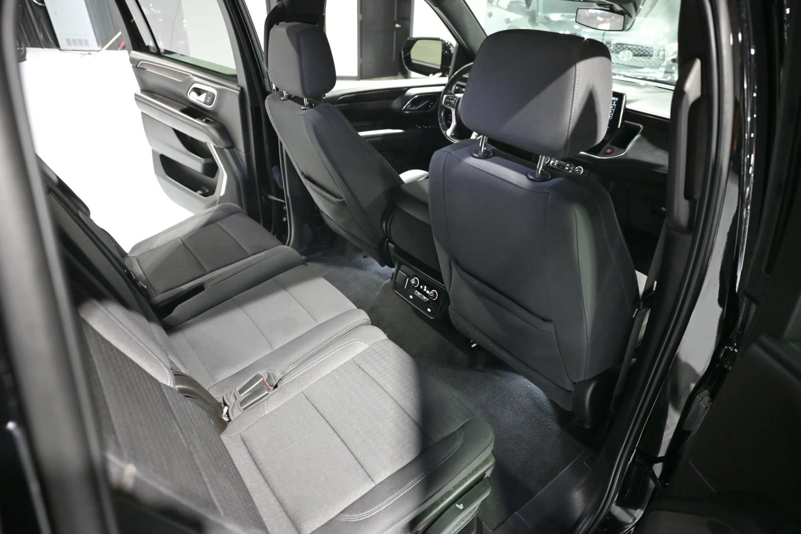 Used 2021 Chevrolet Suburban LS w/ Driver Alert Package AWD/4WD image 15