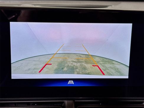 Used 2024 Chevrolet Trax LT image 11