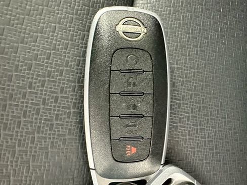 Used 2023 Nissan Rogue SV w/ SV Premium B Package AWD/4WD image 17