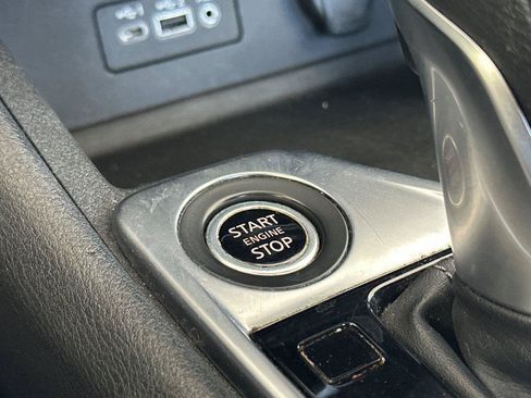 Certified 2023 Nissan Sentra SV FWD image 21