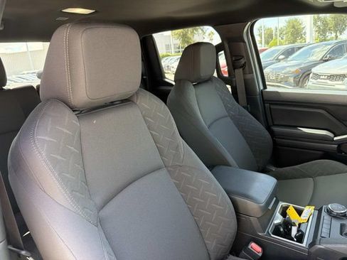 Used 2026 Toyota Tacoma SR5 AWD/4WD image 16