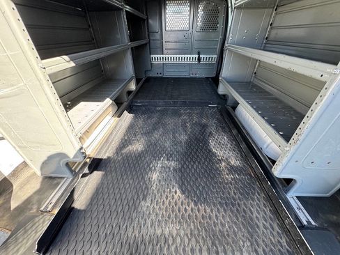 Used 2015 Chevrolet Express 2500 2500 3dr Cargo Van w/1WT image 24