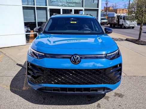 New 2026 Volkswagen Tiguan SE R-Line AWD/4WD image 8