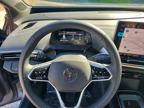 New 2025 Volkswagen ID.4 Pro RWD image 26