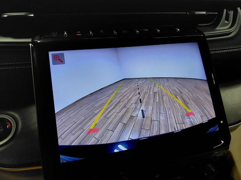 Used 2023 Jeep Grand Cherokee L Limited image 15