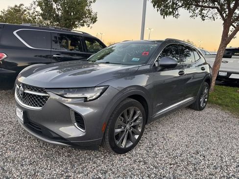 Used 2021 Buick Envision Avenir w/ Technology Package II image 1