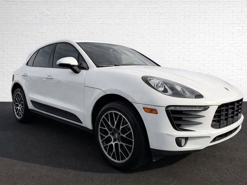 Used 2018 Porsche Macan S w/ Premium Package Plus image 3