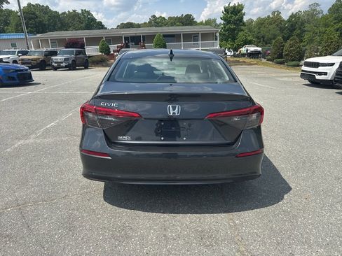 Used 2024 Honda Civic LX image 4