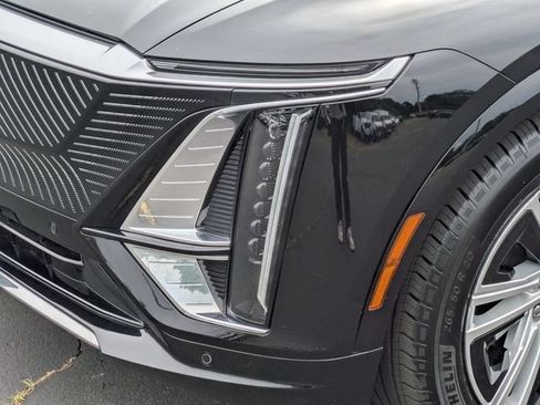 Used 2024 Cadillac Lyriq Tech w/ LPO, Floor Liner Package AWD/4WD image 9