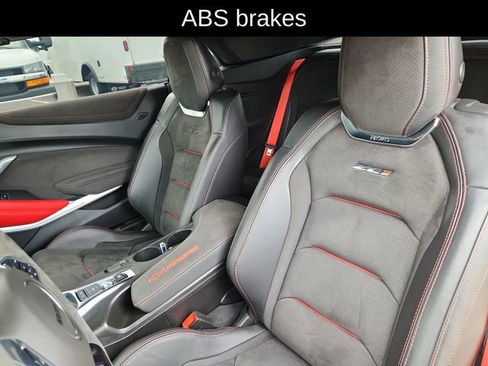 Used 2022 Chevrolet Camaro ZL1 RWD image 22