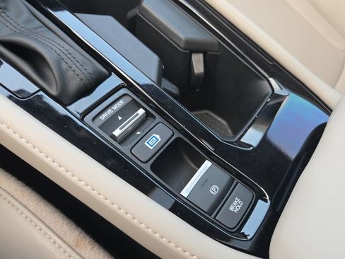 Used 2025 Honda Accord Touring image 49