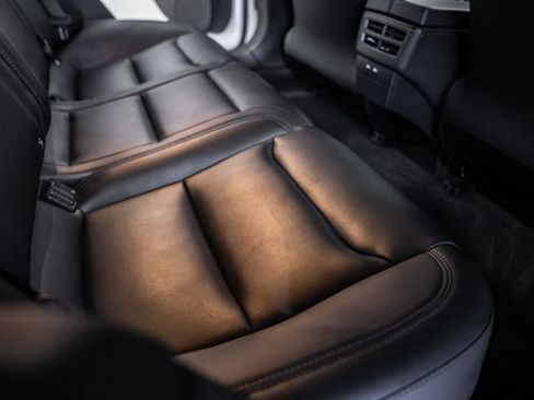 Used 2019 Tesla Model S Long Range image 24