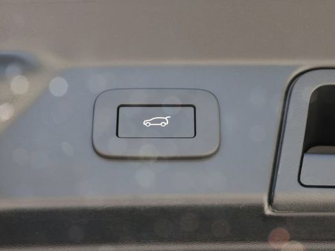 New 2026 Land Rover Range Rover Velar Belgravia AWD/4WD image 10