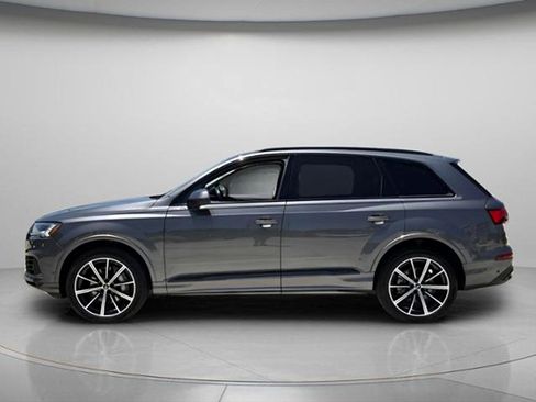 Used 2023 Audi Q7 3.0T Premium Plus w/ Premium Plus Package AWD/4WD image 3