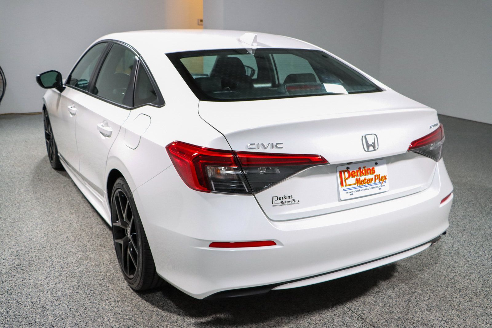 Used 2024 Honda Civic Sport image 9