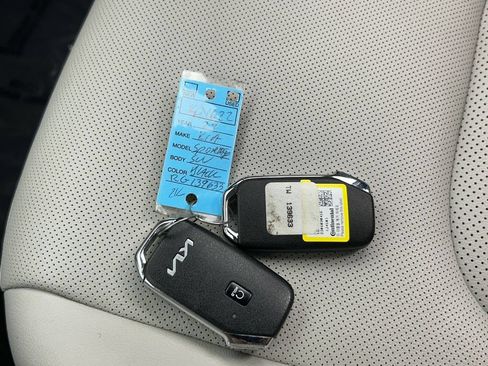 Used 2024 Kia Sportage EX AWD/4WD image 27