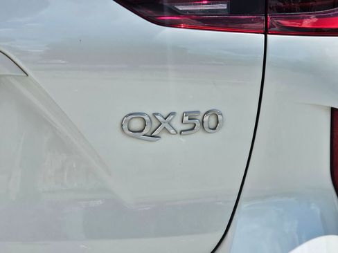 Used 2022 INFINITI QX50 Essential AWD/4WD image 30