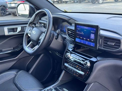 Used 2022 Ford Explorer ST AWD/4WD image 6