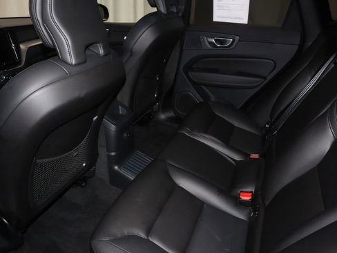 Used 2024 Volvo XC60 T8 Core AWD/4WD image 21