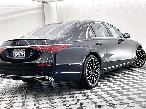 Certified 2022 Mercedes-Benz S 580 4MATIC Sedan image 11
