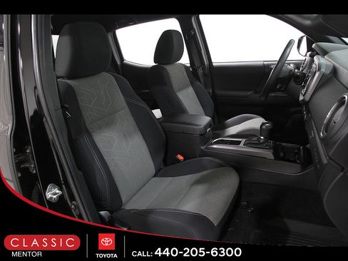 Used 2023 Toyota Tacoma TRD Off-Road AWD/4WD image 14
