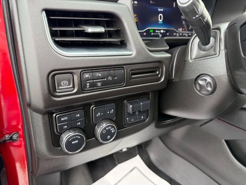 Used 2024 Chevrolet Tahoe RST w/ Luxury Package AWD/4WD image 18