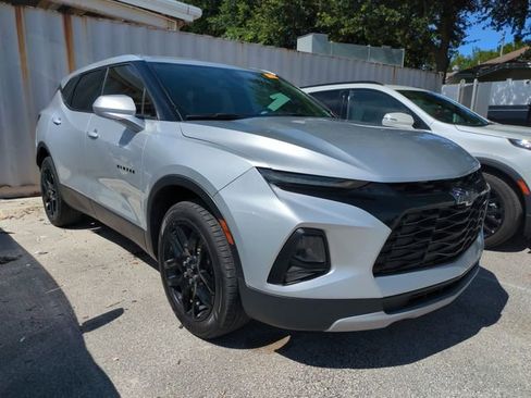 Used 2021 Chevrolet Blazer LT w/ LPO, Black Accent Package FWD image 2