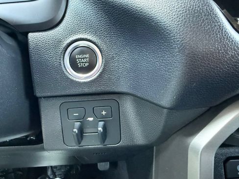 Used 2023 Toyota Tundra SR5 w/ SR5 Convenience Package AWD/4WD image 24