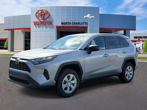 Used 2024 Toyota RAV4 LE FWD image 4