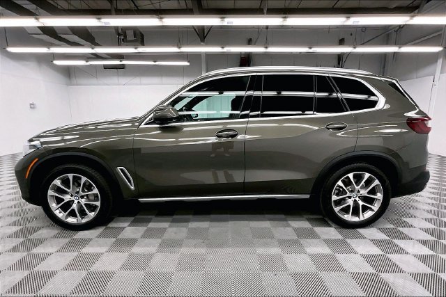 Used 2023 BMW X5 xDrive40i AWD/4WD image 14