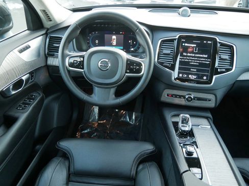 Certified 2023 Volvo XC90 B6 Ultimate w/ Lounge Package image 11