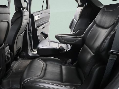 Used 2020 Ford Explorer ST w/ ST Street Pack image 27