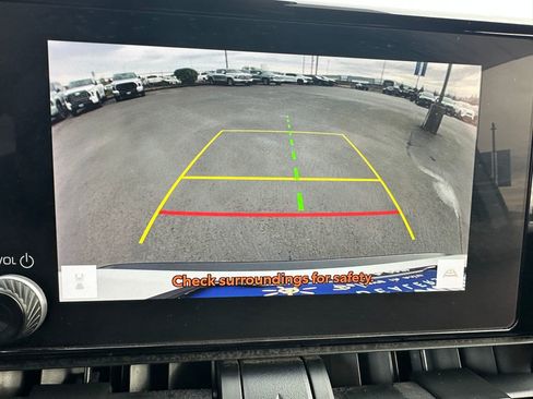 Used 2024 Toyota RAV4 LE image 17