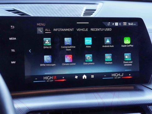 Certified 2025 BMW X2 xDrive28i w/ Premium Package image 25