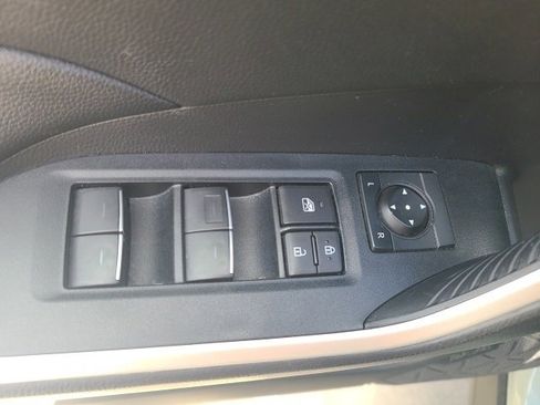 Used 2023 Toyota RAV4 XLE image 18