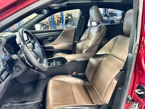 Used 2024 Lexus ES 350 Premium image 12