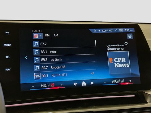 Used 2025 BMW X1 xDrive28i w/ Convenience Package image 21