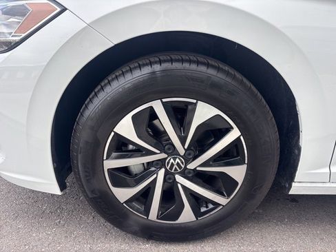 Used 2024 Volkswagen Jetta S image 4