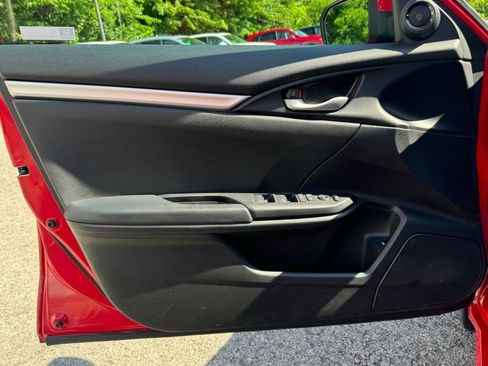 Used 2019 Honda Civic Sport image 13