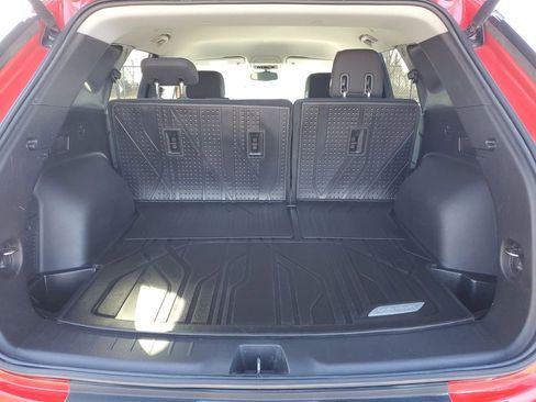 Used 2020 Chevrolet Blazer LT image 30