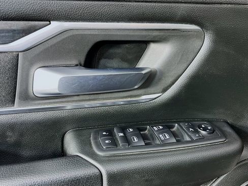 Used 2019 RAM 1500 Big Horn AWD/4WD image 23