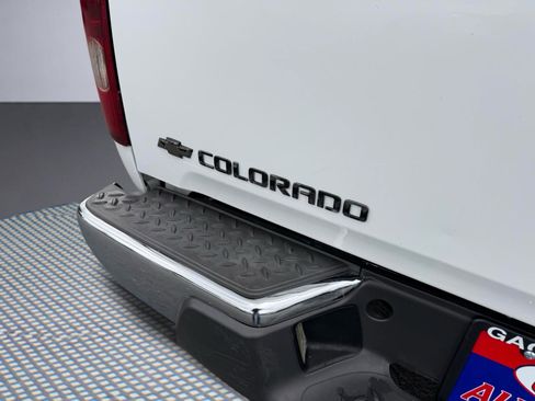 Used 2007 Chevrolet Colorado W/T RWD image 7
