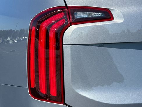 Used 2022 Kia Telluride EX w/ EX Premium Package image 50