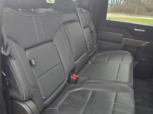 Used 2021 Chevrolet Silverado 3500 High Country image 17