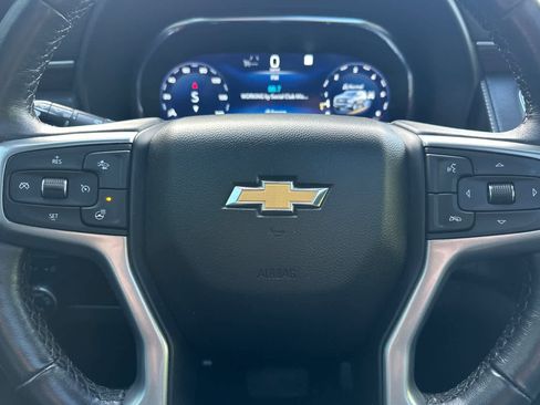 Used 2023 Chevrolet Tahoe Premier AWD/4WD image 25